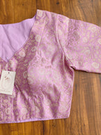 Brocade V-neck half sleeve blouse