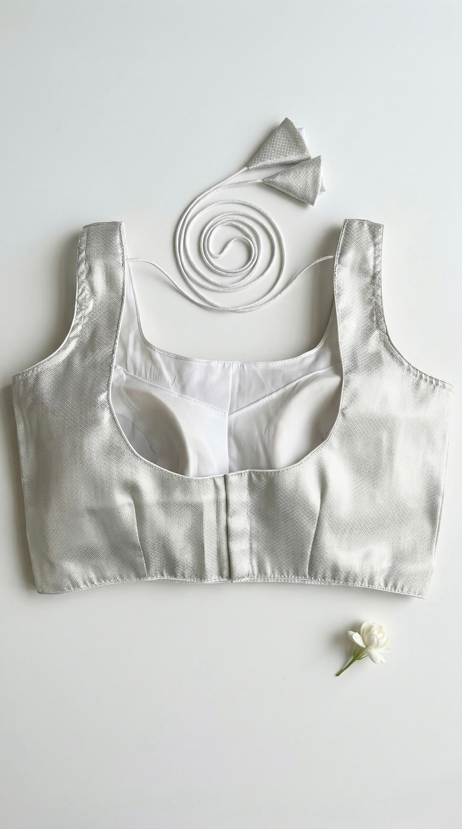 Brocade Sleeveless Padded Blouse