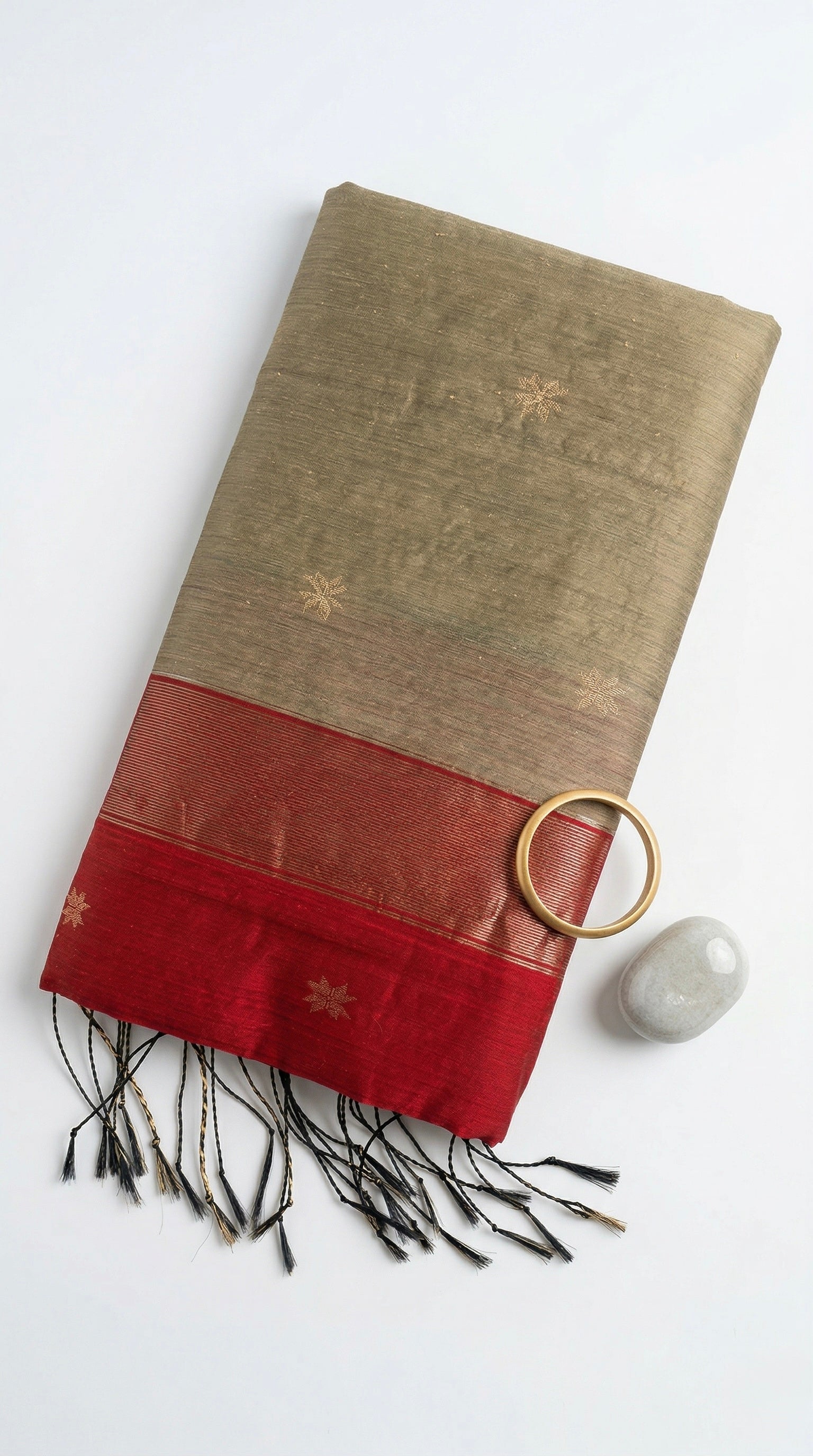 Dhara-Maheswari Cotton Silk Saree-Sand Beige and Crimson Red Pallu