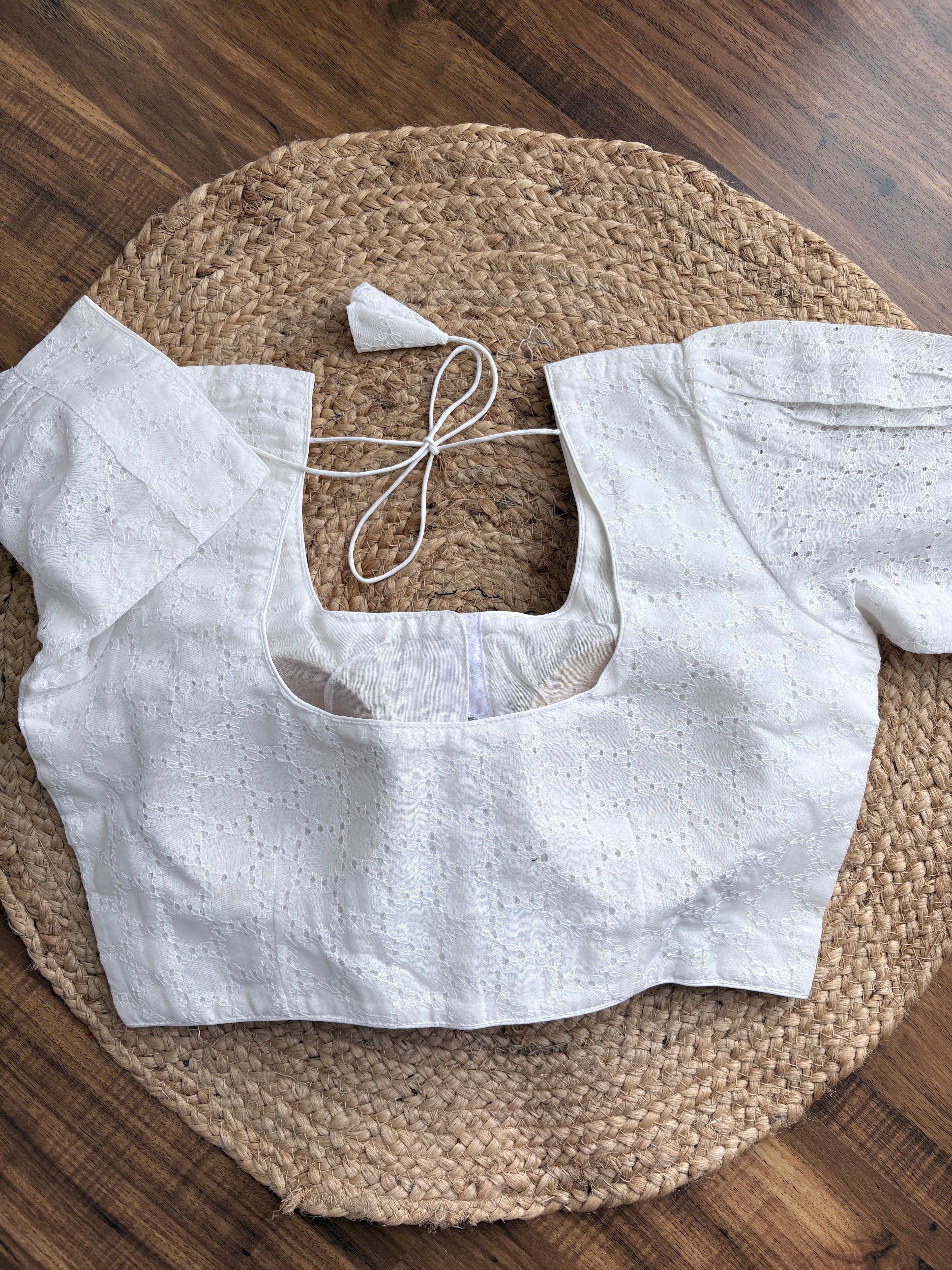 Hakoba U neck Puff Sleeve Blouse