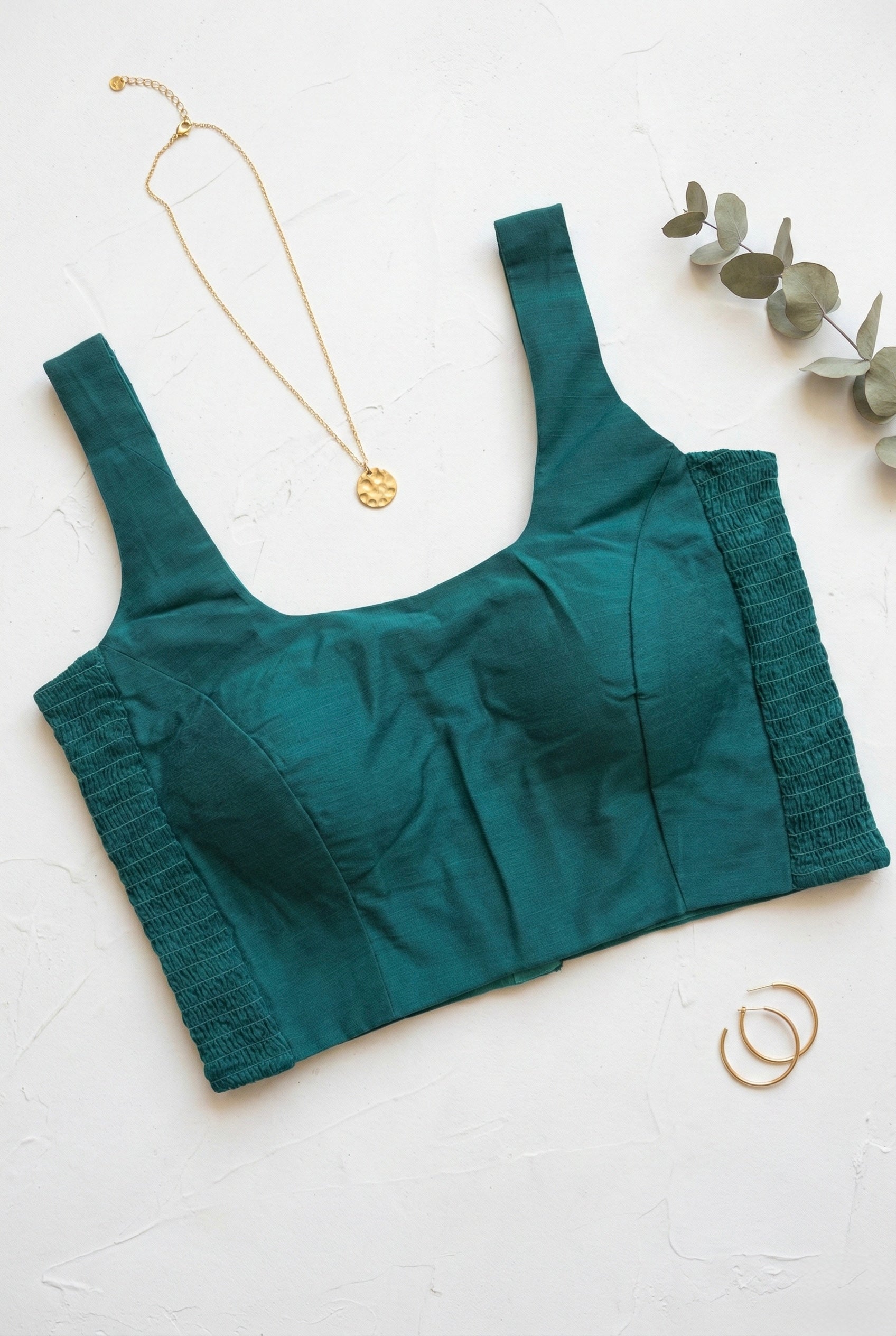 Stretchable Sleeveless Blouse