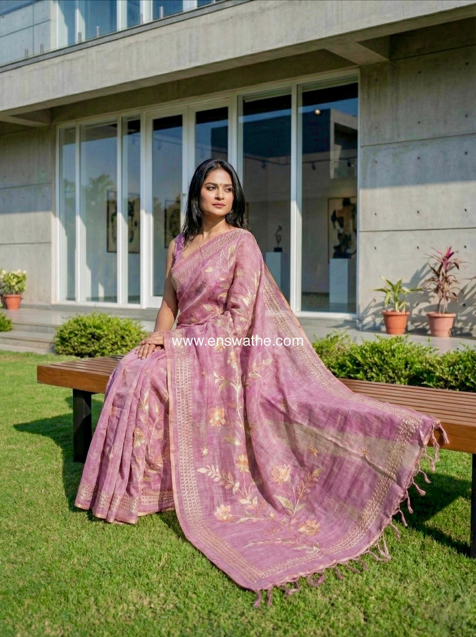 Linen tissue saree in zari work-Onion Pink