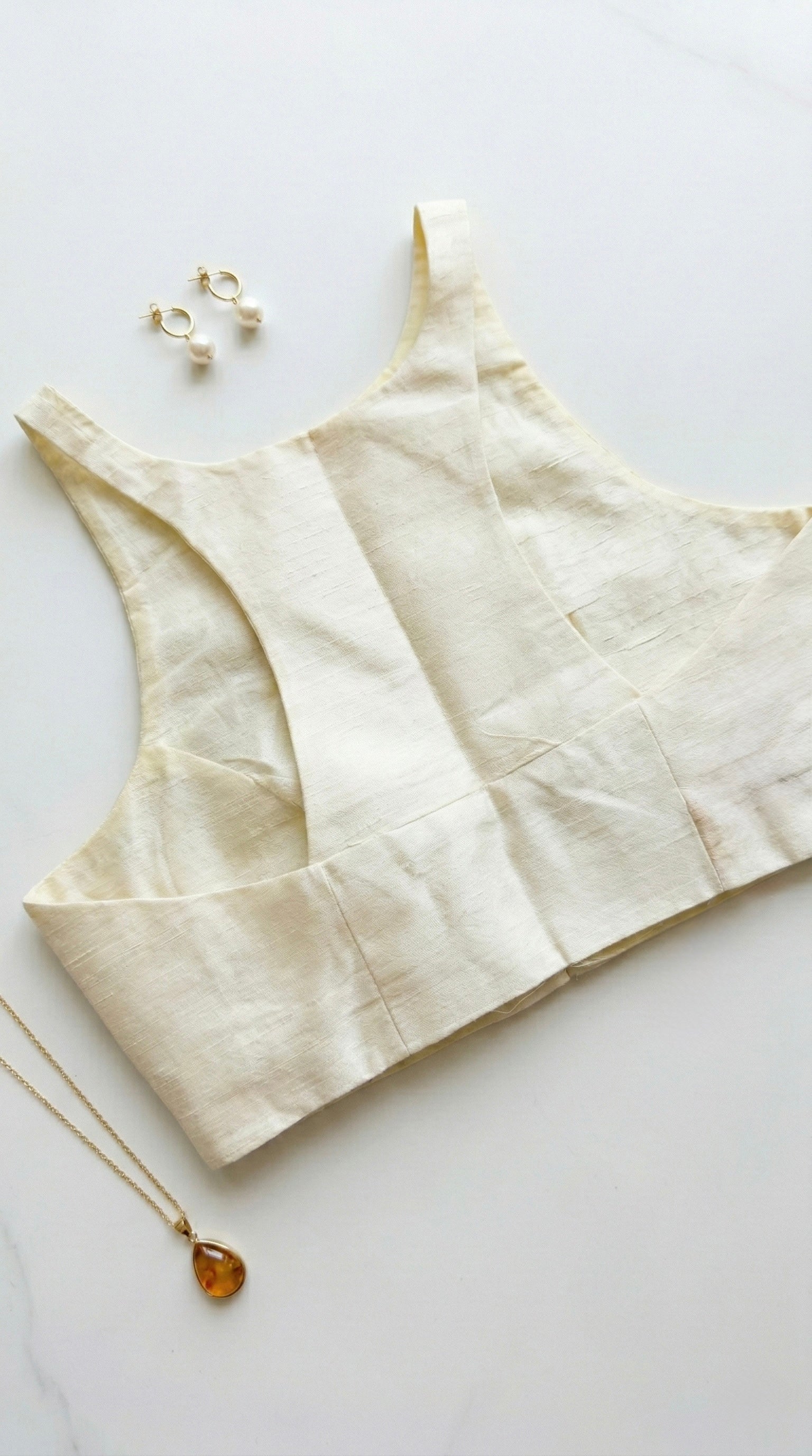 Razor cut solid blouse