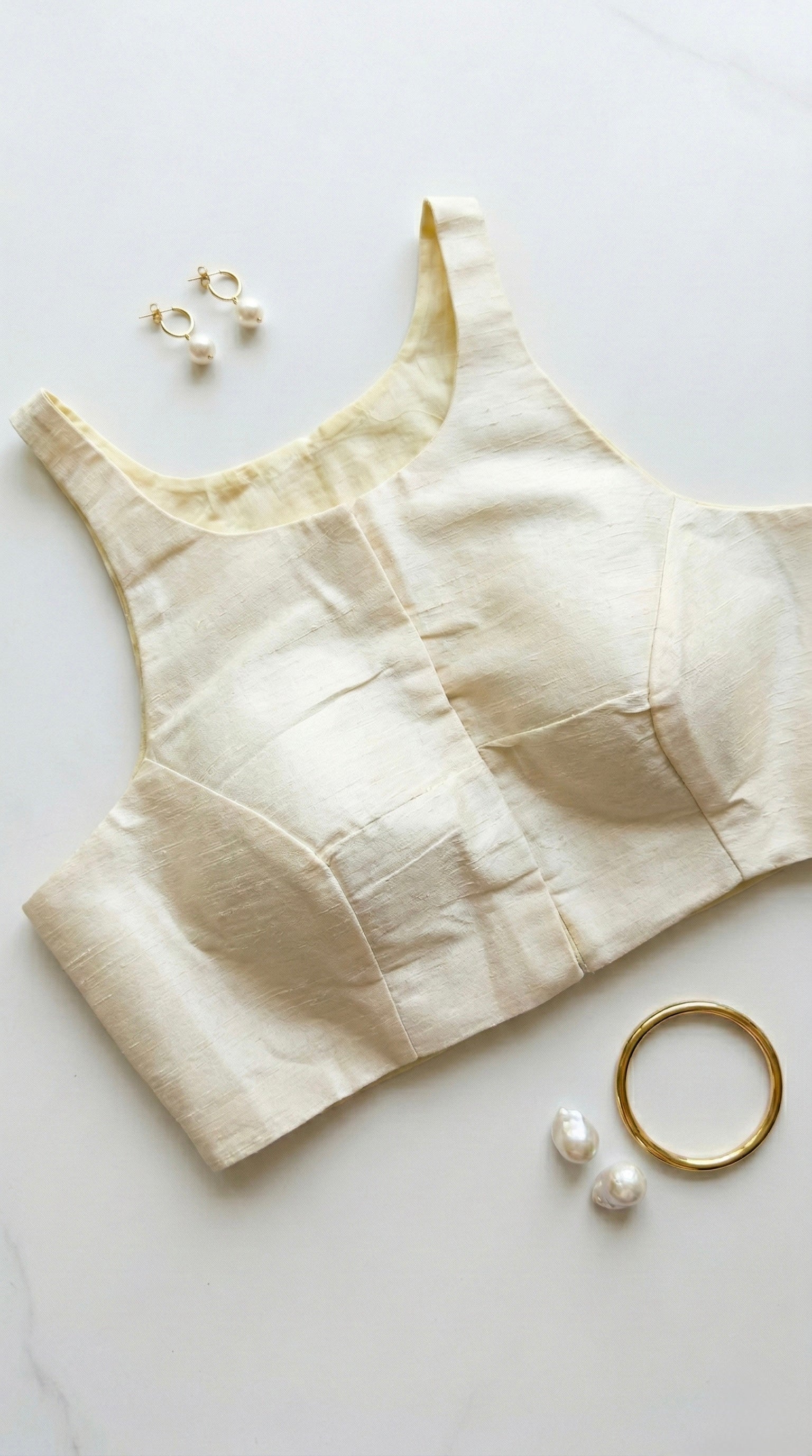 Razor cut solid blouse