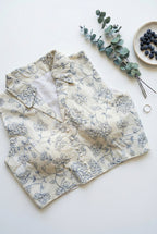 Khadi collared blouse in leaves embroidery