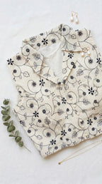 Khadi collared blouse in floral embroidery