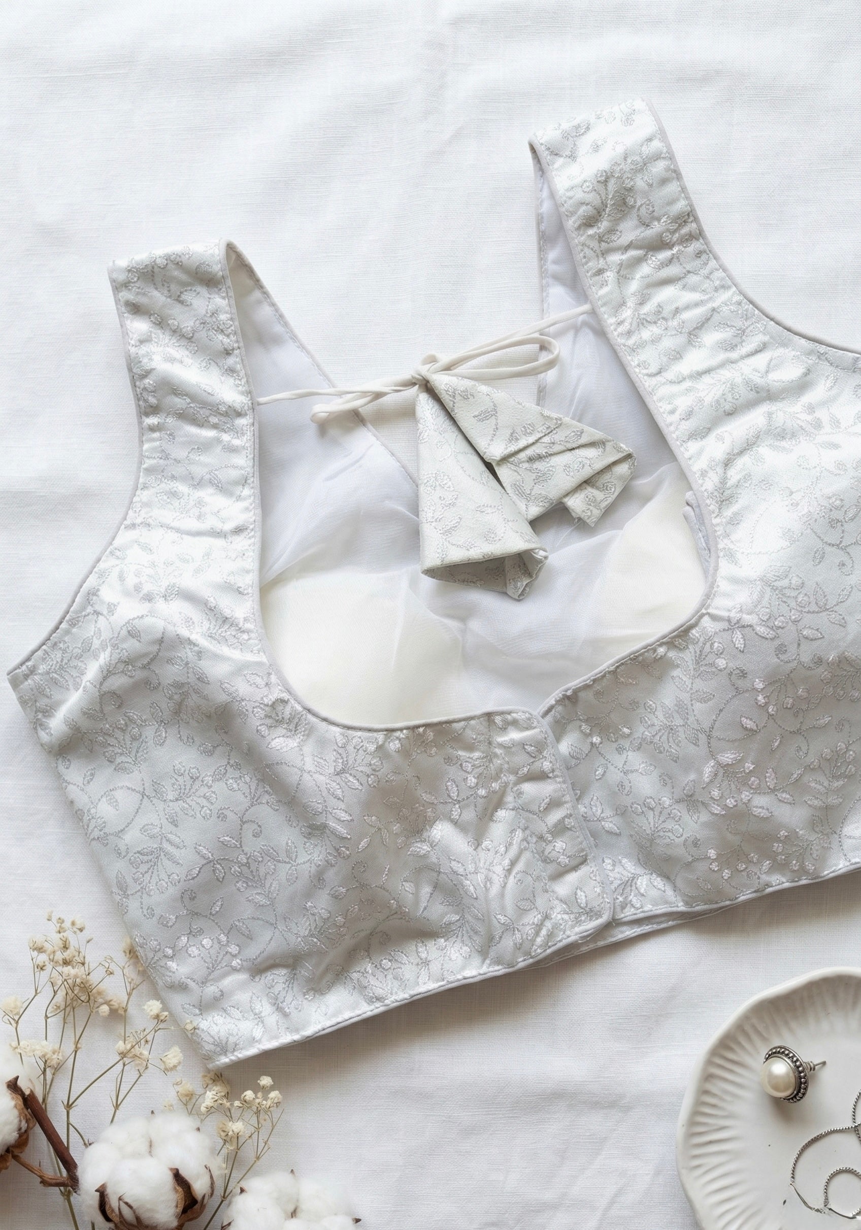White brocade  v-neck blouse