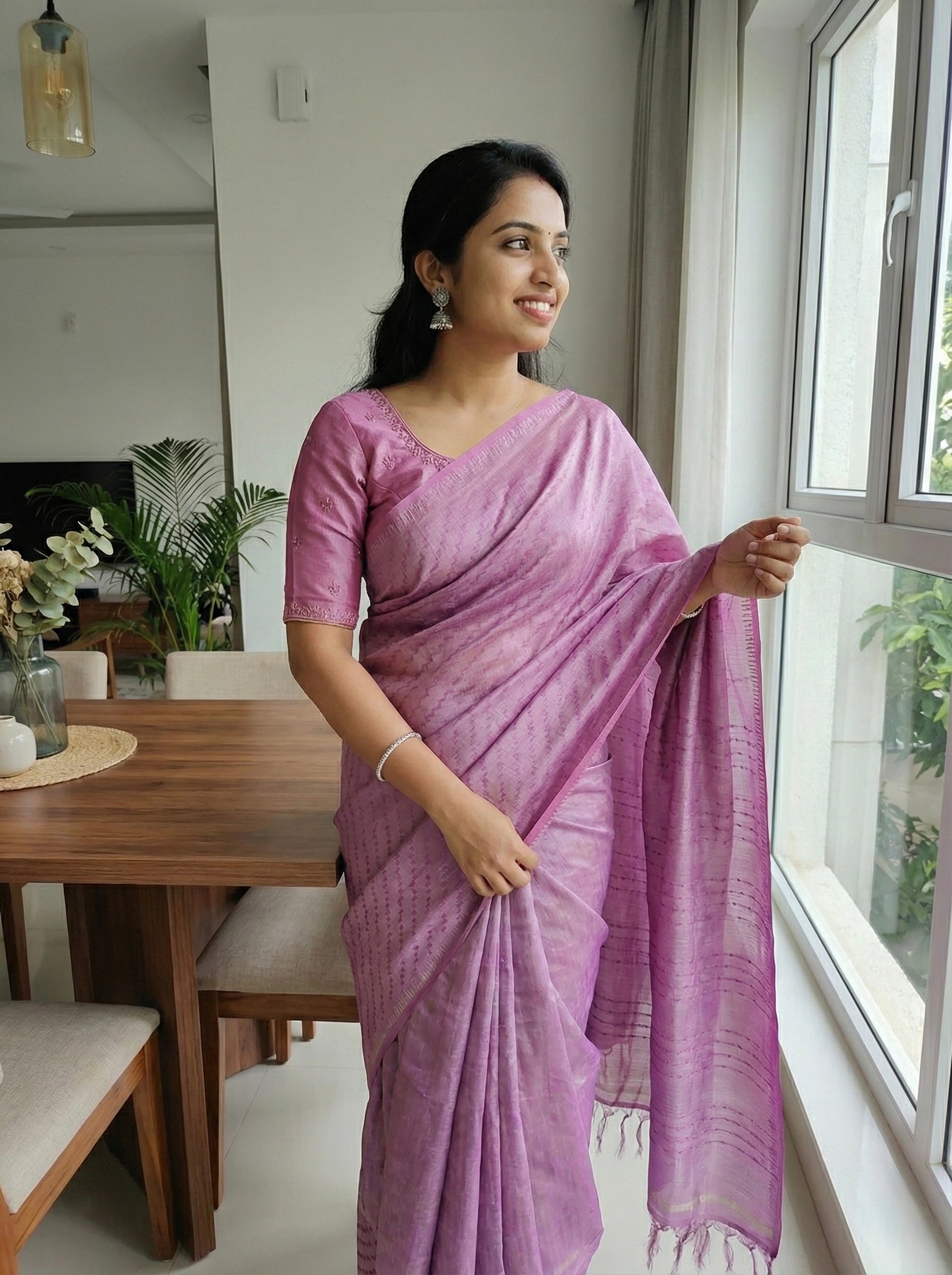 Semi Tussar Tissue Saree