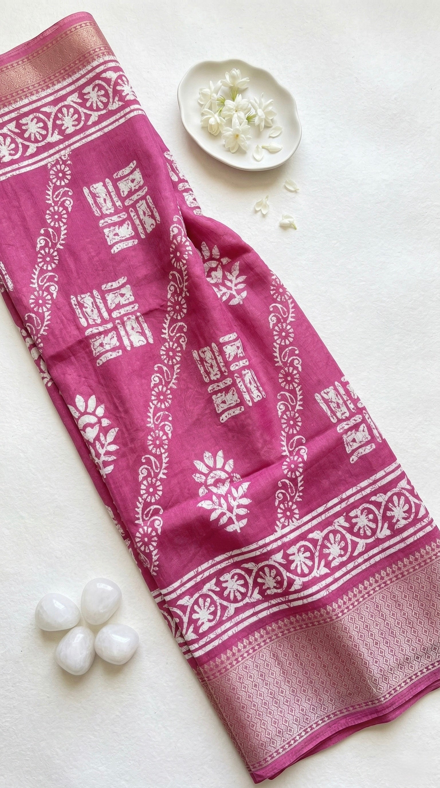 Dola silk saree with ikkat print