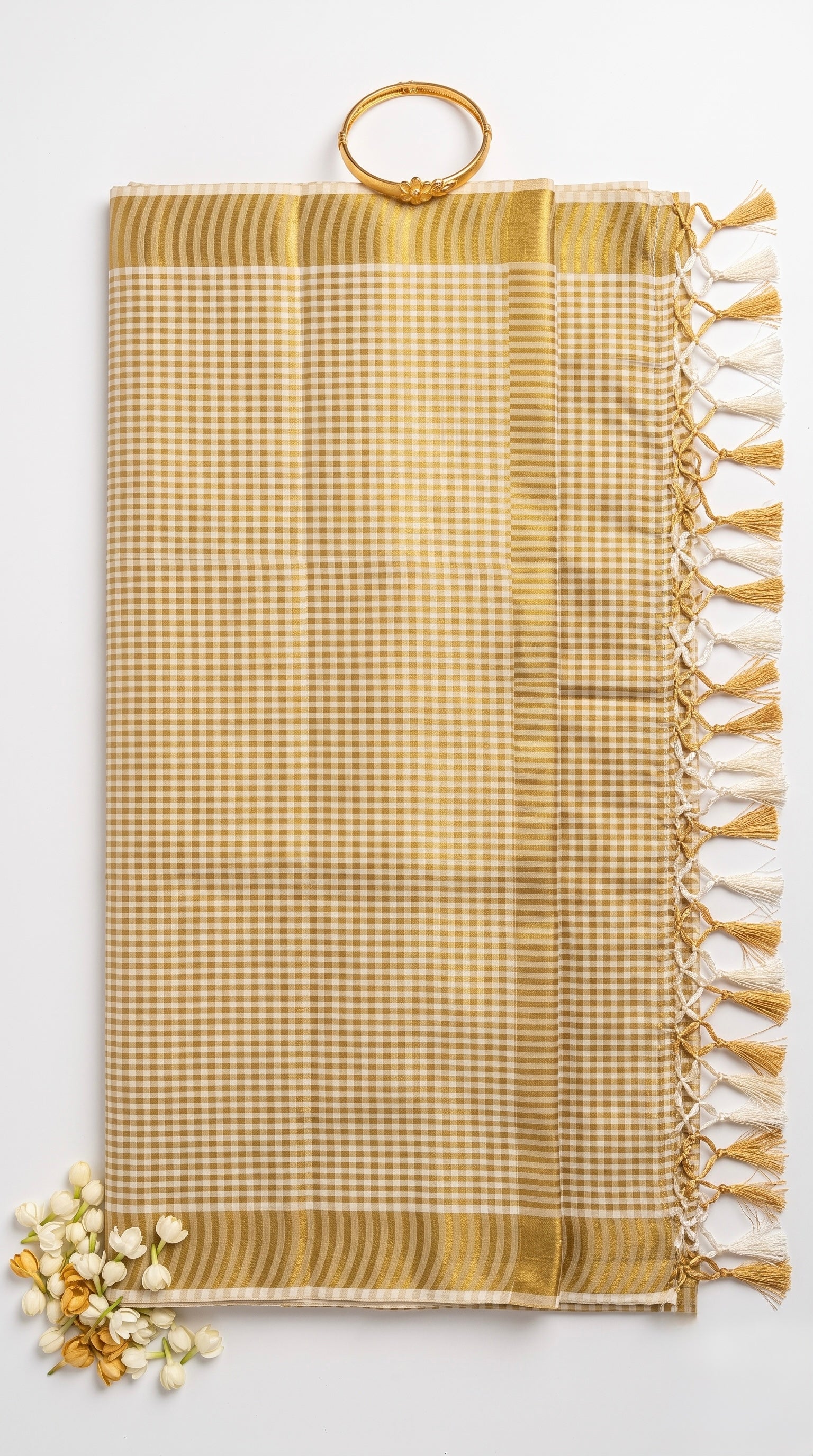 Kerala kasavu saree in gold checkered pattern