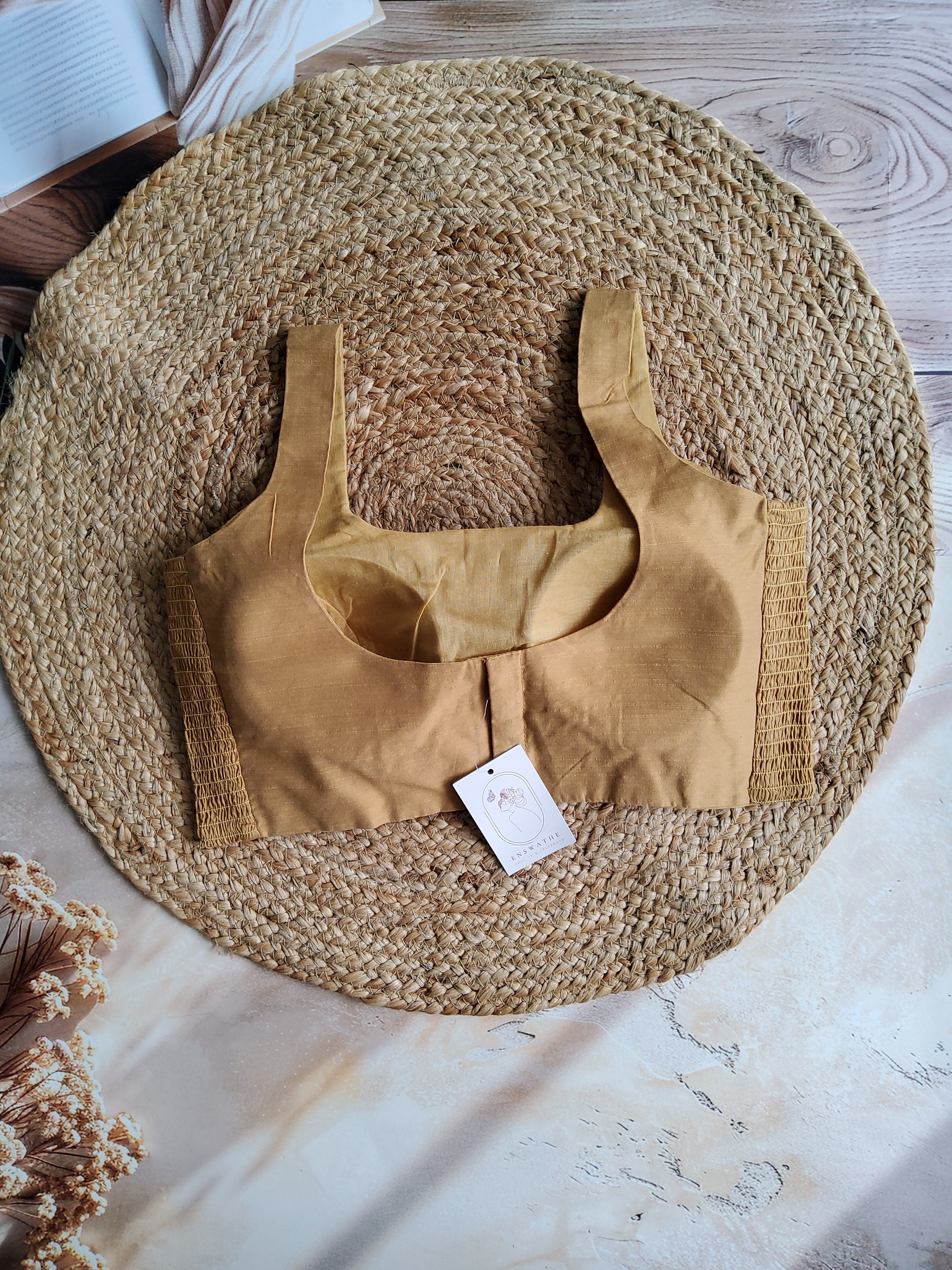 Stretchable Sleeveless Blouse