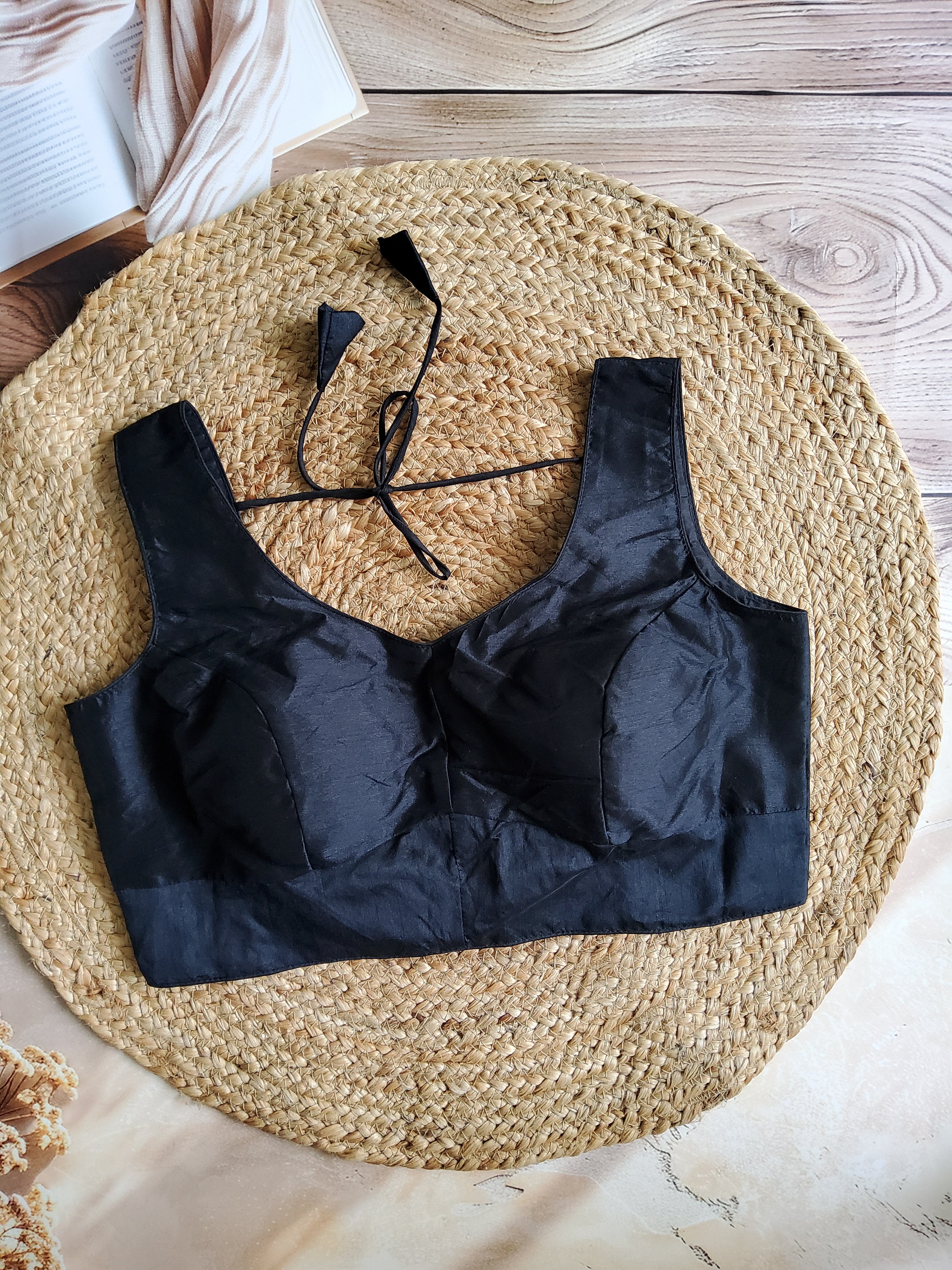 Sweetheart Plain Padded Sleeveless Blouse