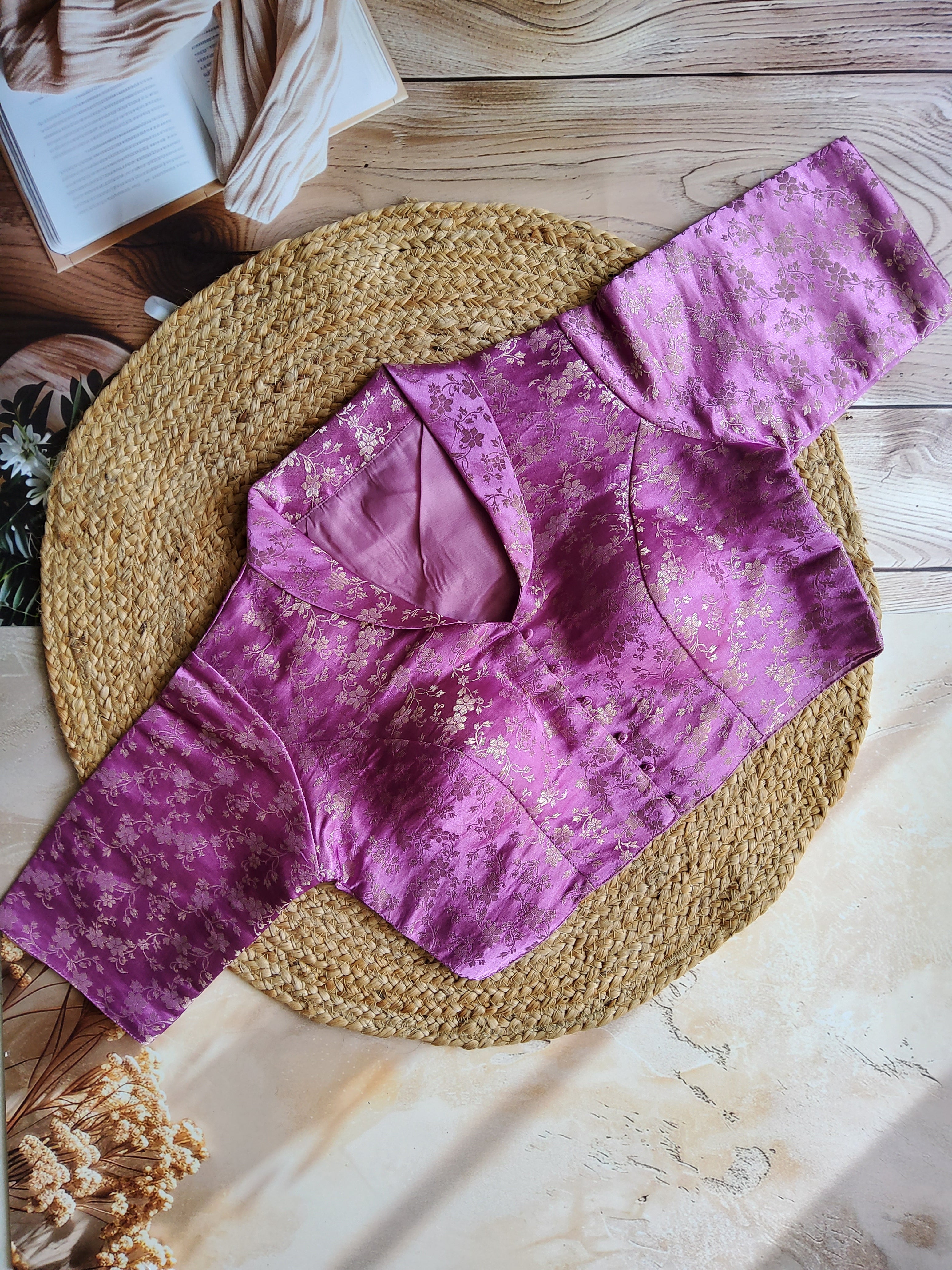 Brocade notched collar blouse