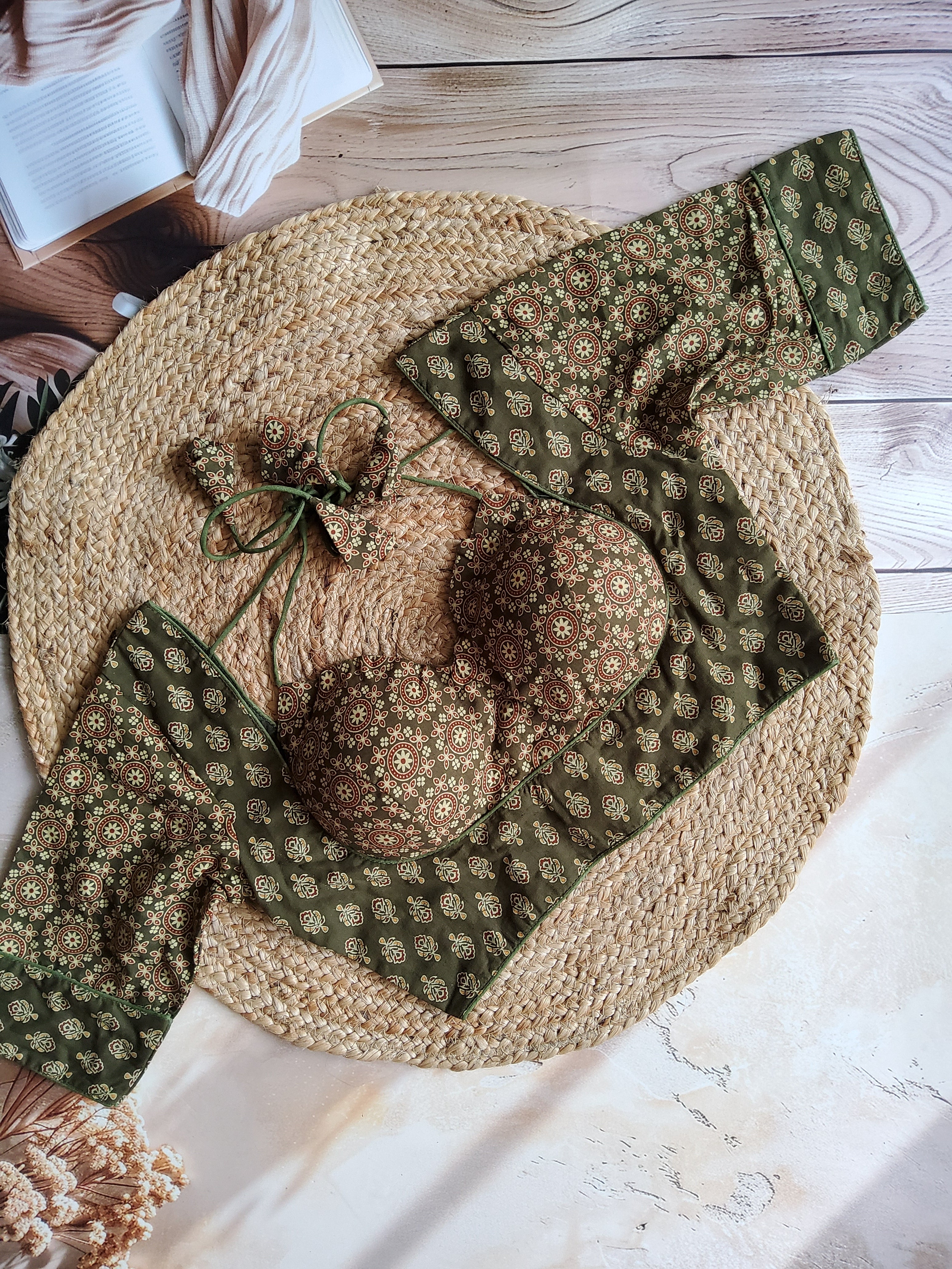 Ajrakh Cotton Half Sleeve Halter neck (with knot) Padded blouse