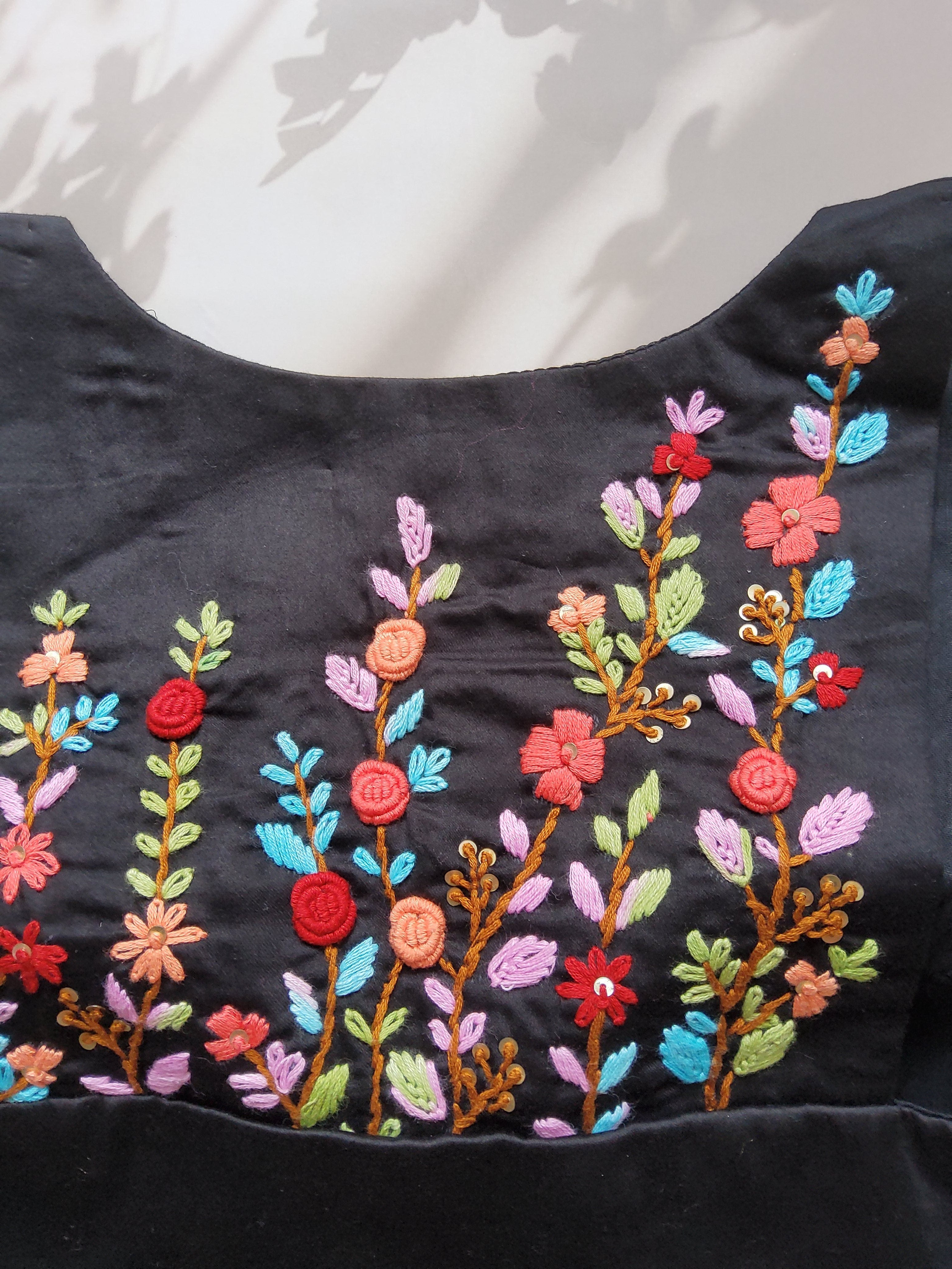 Thread and Bullion embroidered Sleeveless Padded Blouse